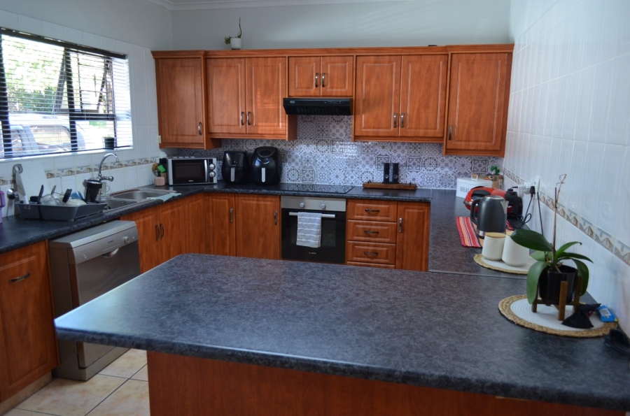 3 Bedroom Property for Sale in Heather Park Western Cape